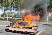 USB alongside Total energie and Exxon Mobil workers organised with the FNIC CGT on strike for over a week