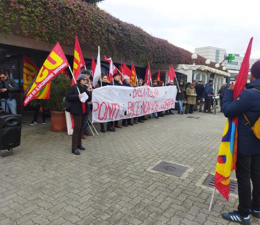 Italy. Lower your weapons! Raise the wages! Saturday 18 Demonstration at Pisa airport, towards the national mobilisation in Genoa