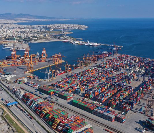 Another work-related murder and two seriously injured in the port of Piraeus.