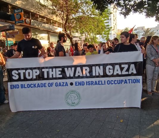 Massive demonstration in Cyprus in solidarity with the Palestinian people.