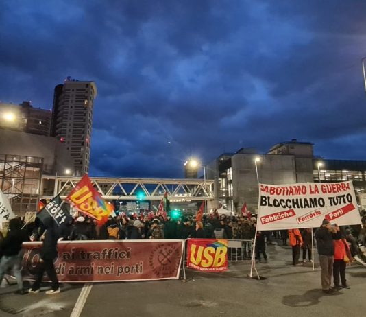 Blockade at the port of Genoa: stop the massacre of the Palestinian People, stop arms trafficking in Italian ports