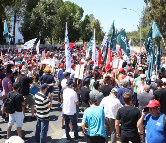 PEO: Massive mobilization at the 24-hour strike of the Hourly Government Workers