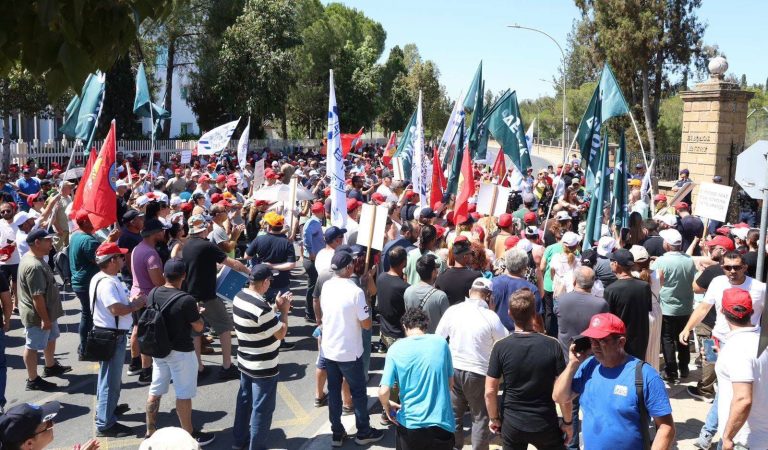 PEO: Massive mobilization at the 24-hour strike of the Hourly Government Workers